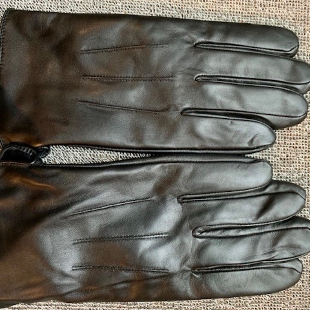 Max Leather NWT touch screen man gloves black soft lined